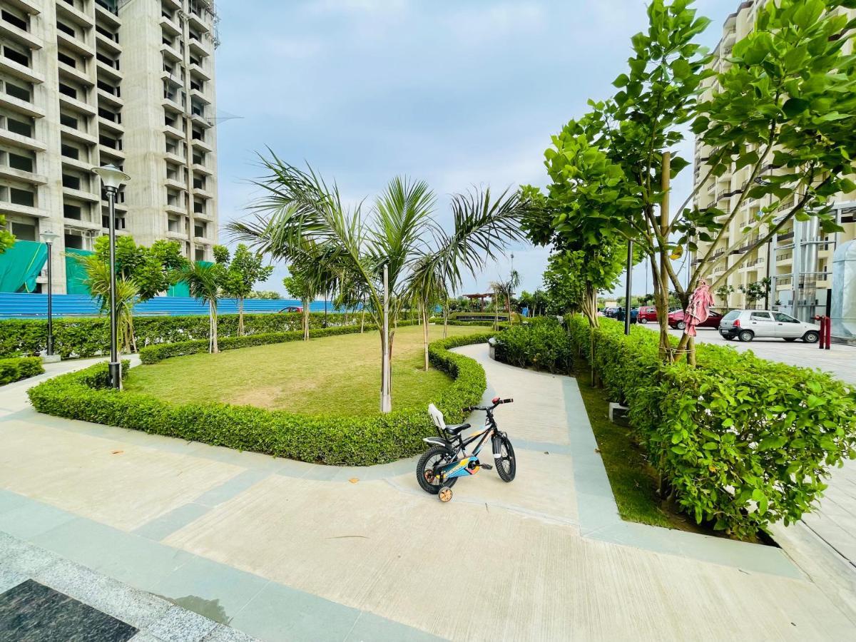 Alankrita Homes Lucknow Exteriör bild